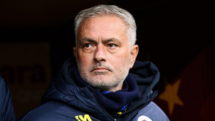 Jose Mourinho – Khi dấu ấn chiến thuật vẫn lên tiếng giữa hoài nghi 786870
