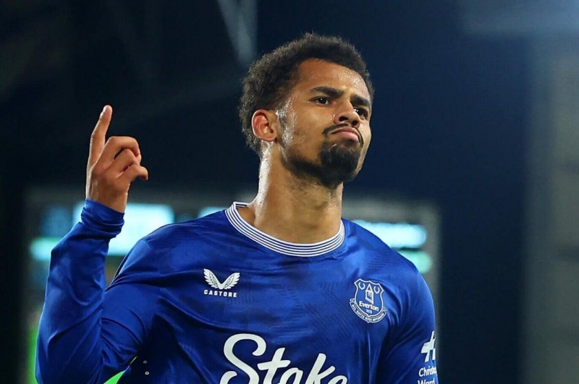 Chuyển nhượng MU: Quỷ đỏ nhắm Ndiaye, theo dõi sao trẻ Chelsea và tính đường chia tay Onana 786783