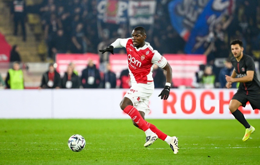 Paul Pogba có khả năng bị huỷ hợp đồng 786929