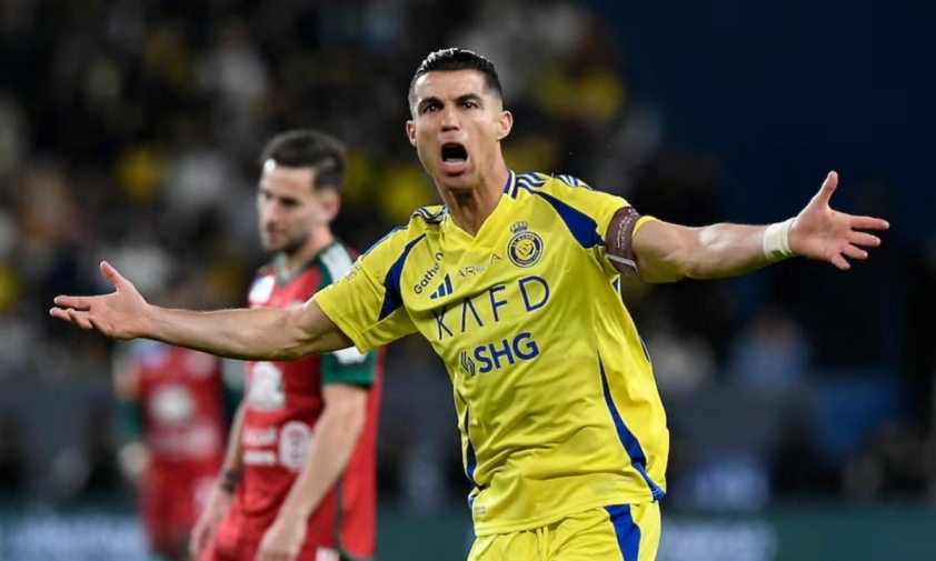 CĐV toàn cầu phản ứng mạnh khi Ronaldo 'nổi loạn' ở Al Nassr 8 Phản ứng trái chiều của CĐV khi Ronaldo từ chối thi đấu 789093