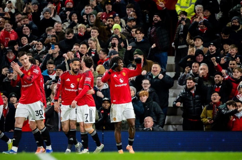 FIFA cần hành động ngay vì lợi ích của MU 7 Vì MU, FIFA phải làm ngay một điều 796712