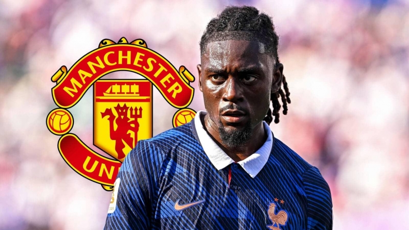 TT-Manu-Kone-with-Man-utd-badge-1-1-1-1