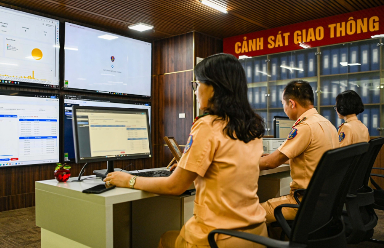 Đấu giá biển số đẹp ngày 20/10: Xuất hiện biển tứ quý ‘siêu VIP’ giá ngang mức khởi điểm 343936