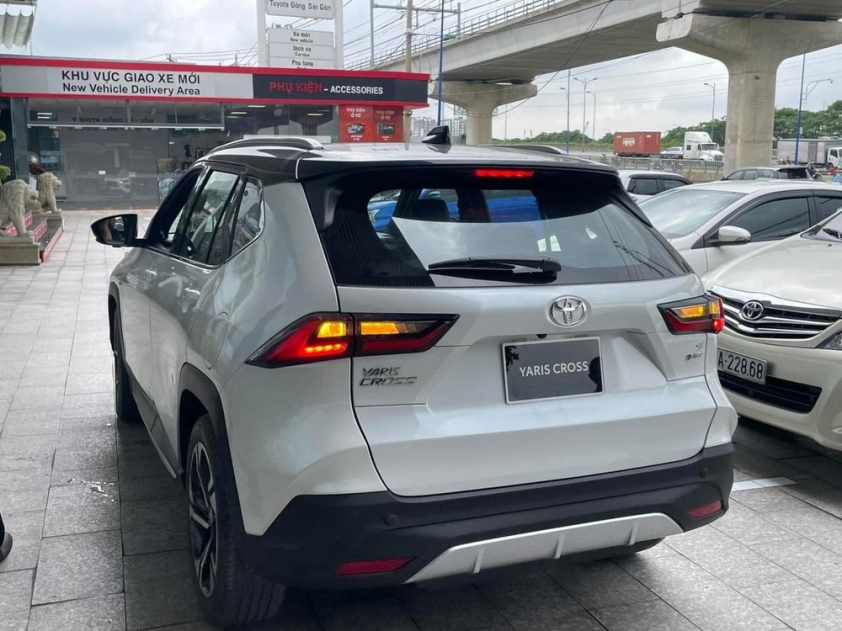 toyota-yaris-cross-3-056b