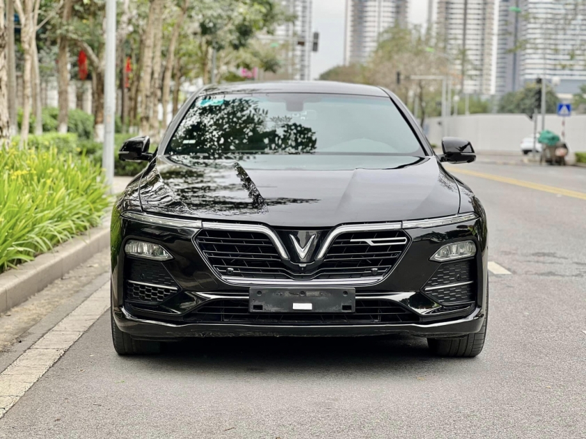 VinFast Lux A2.0 mất giá ngang một chiếc Toyota Yaris Cross sau 3 năm sử dụng 435935