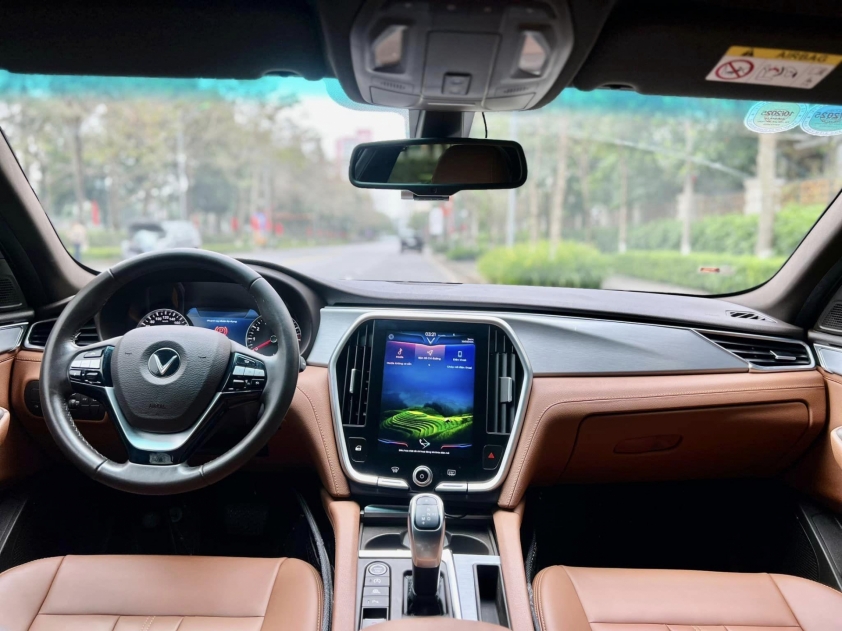 VinFast Lux A2.0 mất giá ngang một chiếc Toyota Yaris Cross sau 3 năm sử dụng 435940