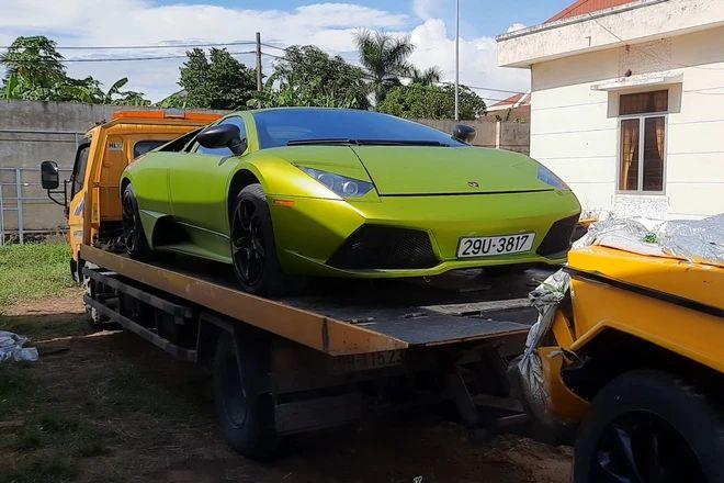 Lamborghini_Murcielago_2_result