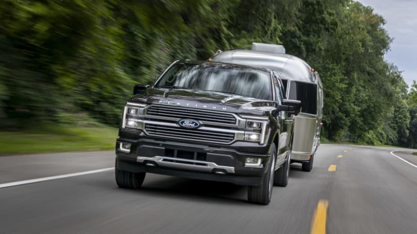 107299597-1694550521532-2024_Ford_F-150_Platinum_06