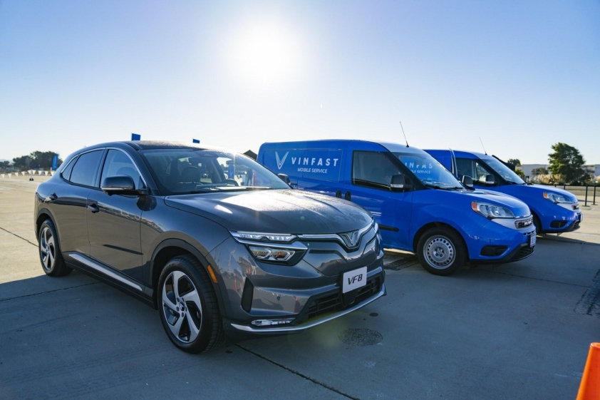 vinfast-s-vf8-takes-the-70-mph-highway-range-test-doesn-t-disappoint_14