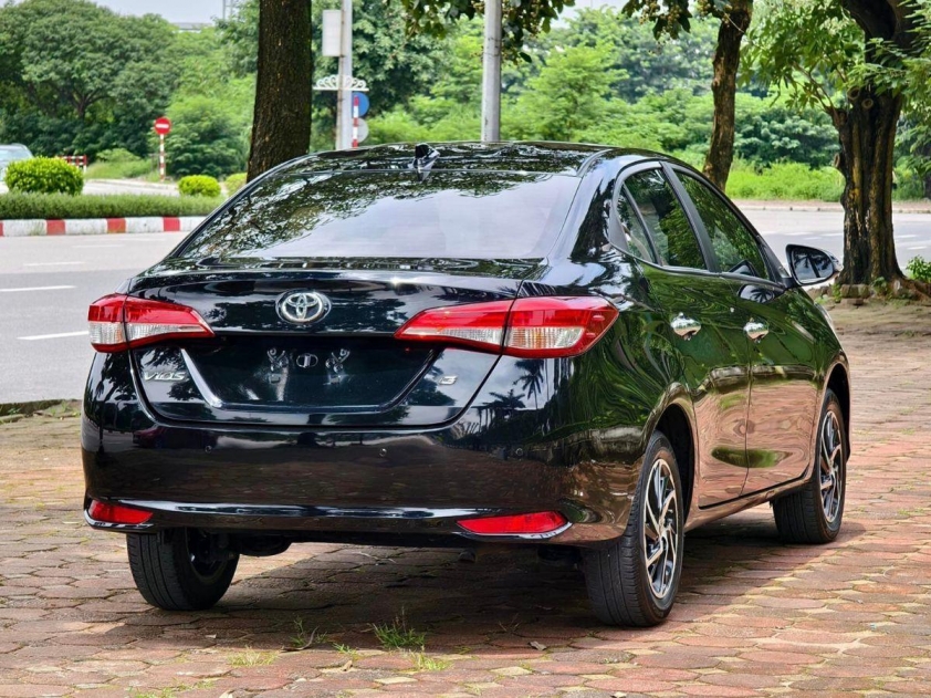 Toyota Vios 2022 chạy ‘lướt’ 2 năm tại Việt Nam rao bán với giá bao nhiêu? 508237