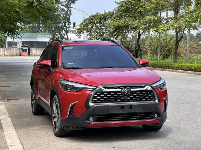 Toyota Corolla Cross 2021 lăn bánh 3 năm lên sàn xe cũ với giá bao nhiêu? 532813