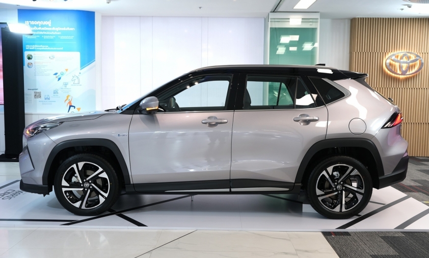 Toyota Yaris Cross 2023 ra mắt 