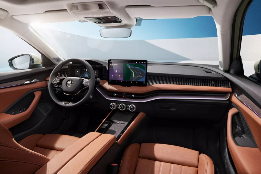 2024-skoda-superb-interior-1-204
