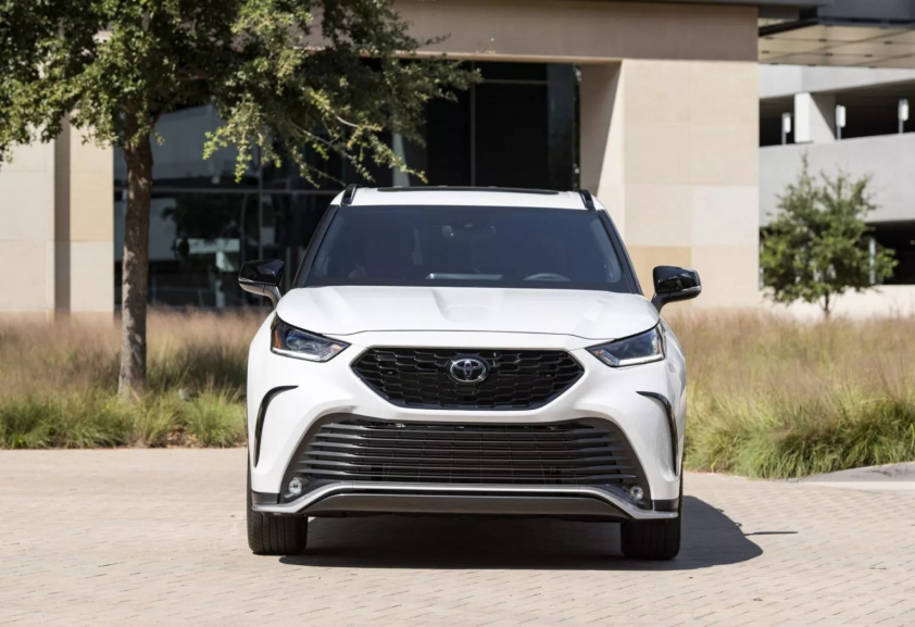 2023-Toyota-Highlander-turbo-000