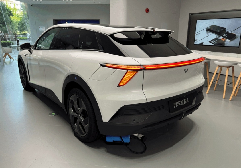 SUV điện mới của hãng xe sắp vào Việt Nam ra mắt: Tràn ngập công nghệ, giá quy đổi từ 840 triệu đồng 348165