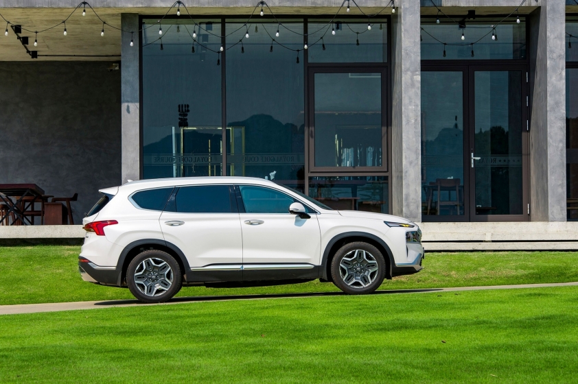hyundai-santa-fe-hybrid-1-1-1701
