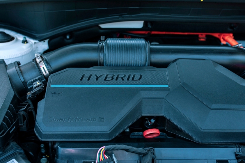 hyundai-santa-fe-hybrid-8-1-1701