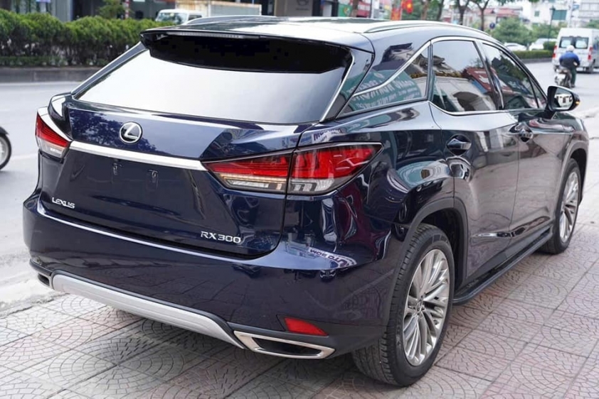 Lăn bánh 30.000 km, Lexus RX 300 cũ chấp nhận bán 