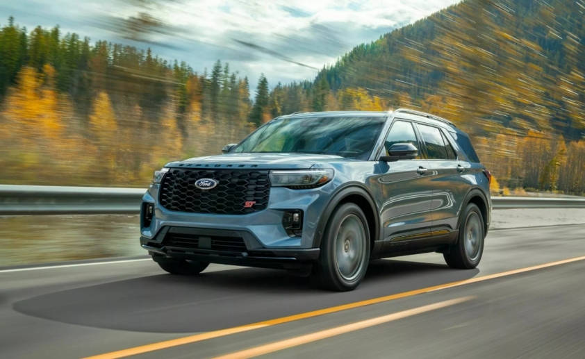 2025-ford-explorer-st-10-2048x12