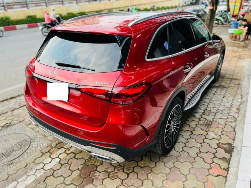 Mới chạy 5.000 km, Mercedes-Benz GLC 300 4Matic đã bán lại với giá ngỡ ngàng 408685