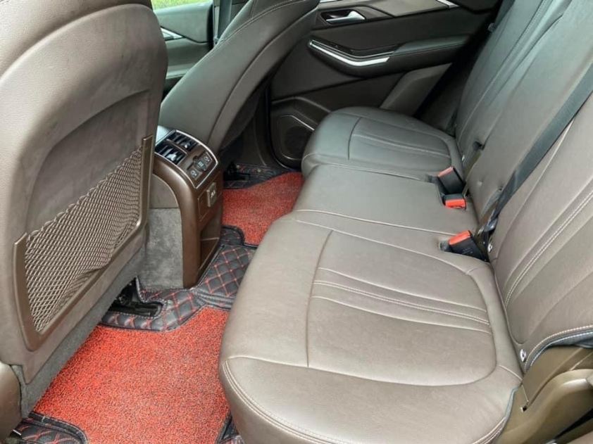 Ngỡ ngàng giá chào bán của VinFast Lux SA2.0 cũ sau 4 năm lăn bánh 436417