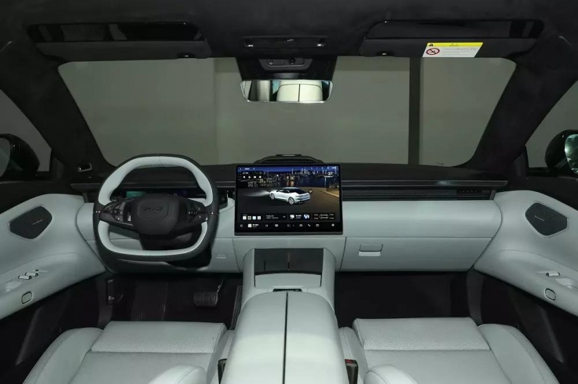 lynk-co-z10-4