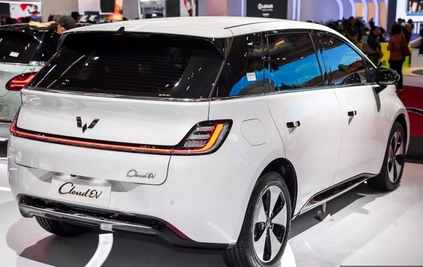 MPV điện Wuling Cloud EV mở bán tại Đông Nam Á, giá quy đổi hơn 600 triệu đồng 503636