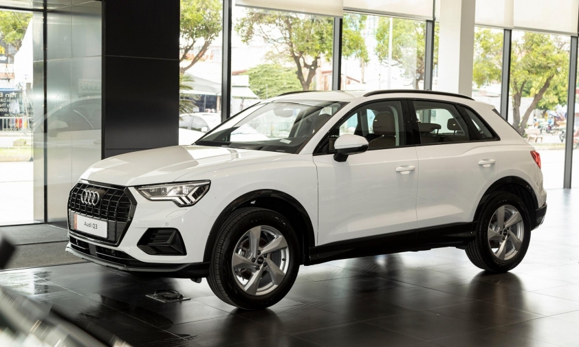 Audi-Q3-Black-Edition