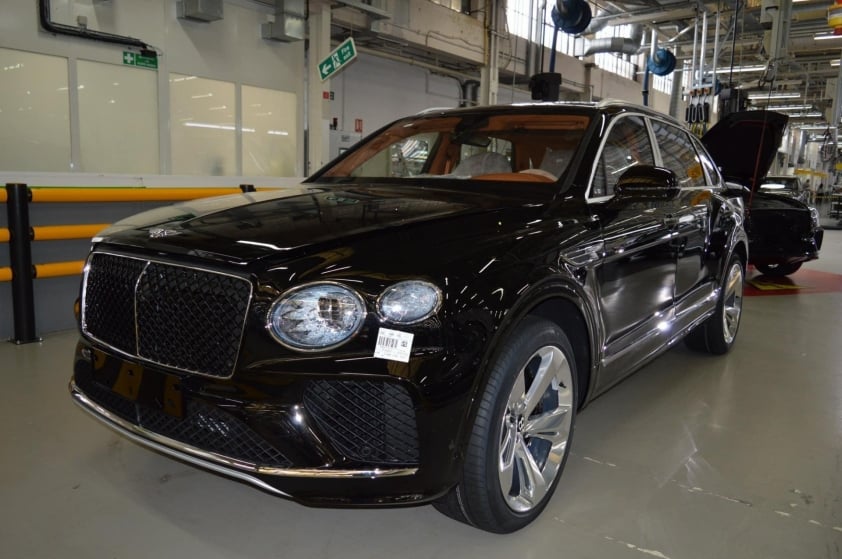 Bentley Bentayga EWB V8