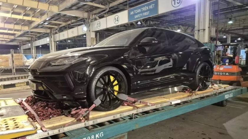 Loạt siêu xe Lamborghini sẽ góp mặt tại sự kiện Gumball 3000 ở TP.HCM 521059