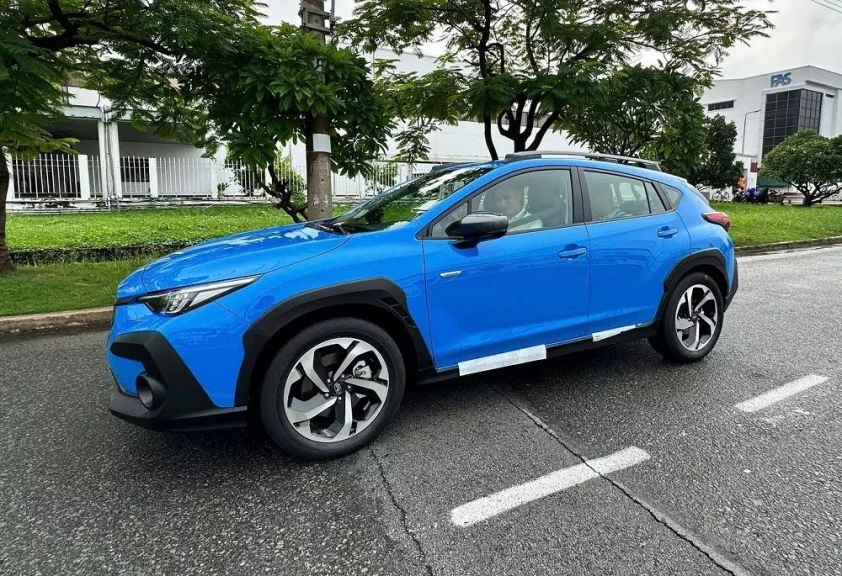 Lộ hình ảnh Subaru Crosstrek chạy thử trên đường phố Việt, ngày ra mắt đã gần kề 532087