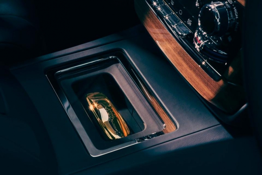 Chiêm ngưỡng Rolls-Royce Phantom Goldfinger 'độc bản' với nhiều chi tiết bằng vàng thật 548341