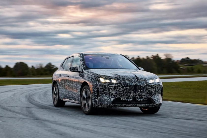 2026-BMW-iX-1204-1