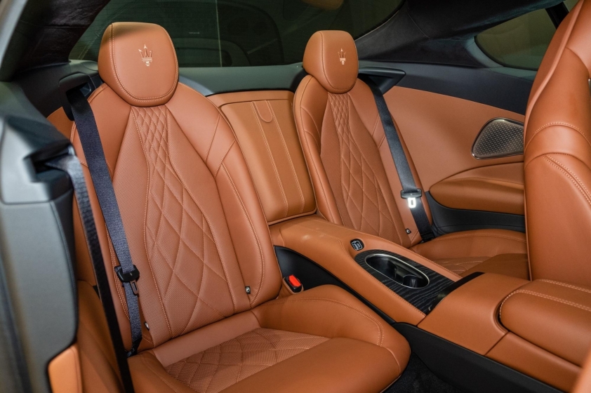 Cận cảnh Maserati GranTurismo thế hệ mới tại Việt Nam: Khách sẽ nhận xe sau 8 tháng đặt hàng 569530