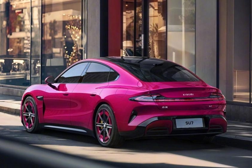 Xiaomi_SU7_15th_Anniversary_1