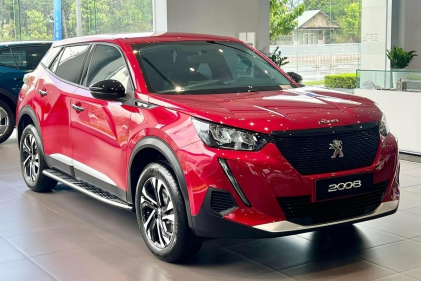 Xe đời cũ vẫn 