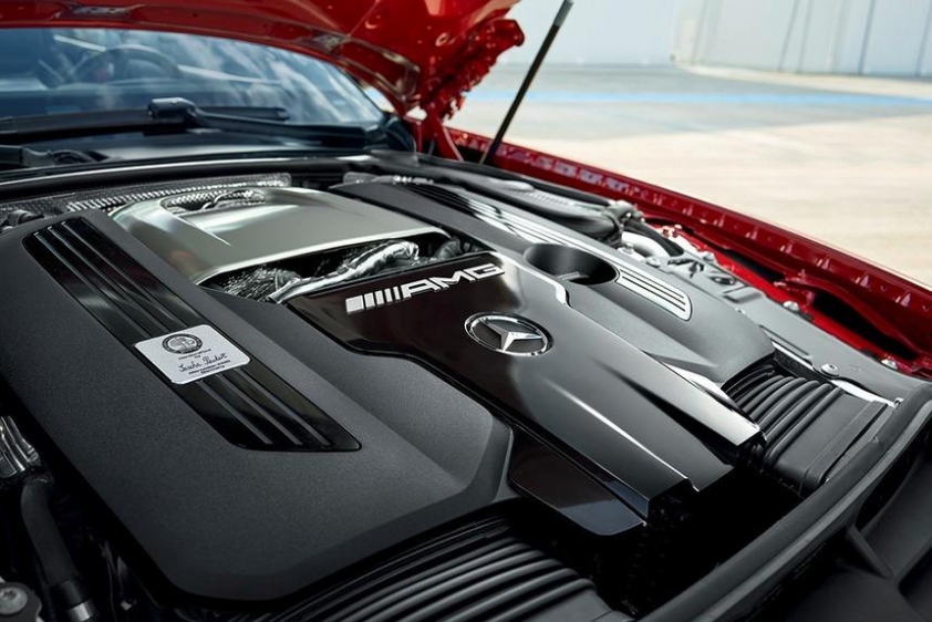 Mercedes_AMG_SL_63_S_E_Performan (5)