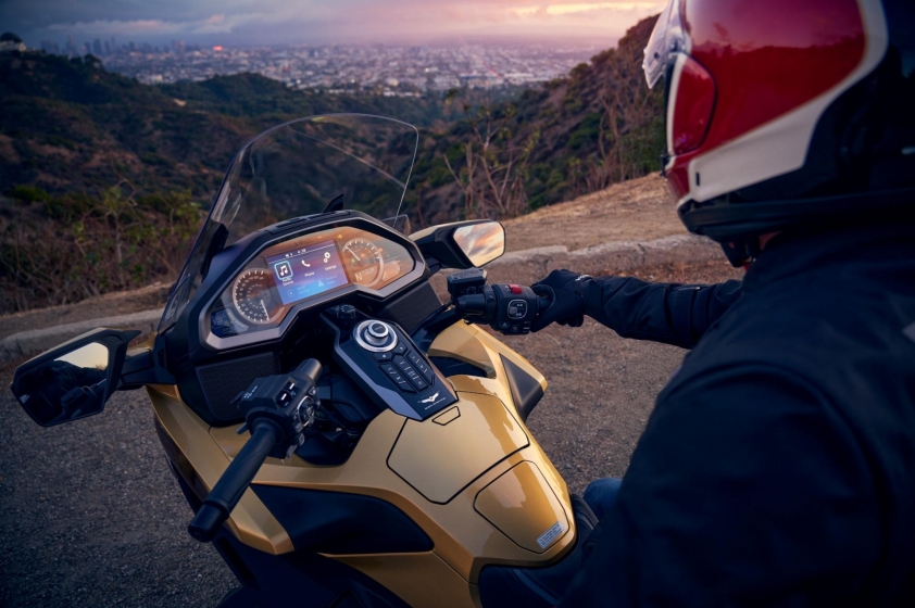 Honda Gold Wing 2025 chính thức trình làng tại Việt Nam, giá bán từ 1,231 tỷ đồng 643711
