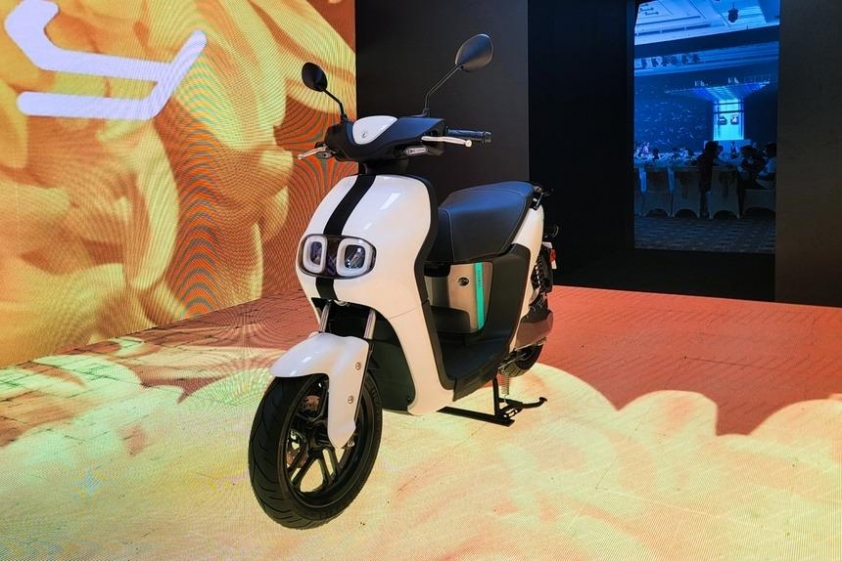 Yamaha_Neos