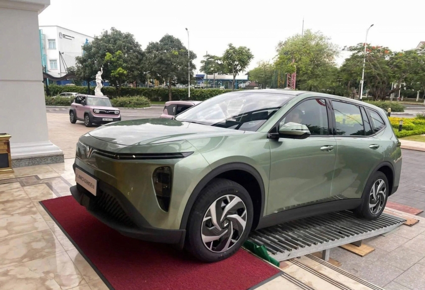 vinfast-limo-green-thuc-te-2-174