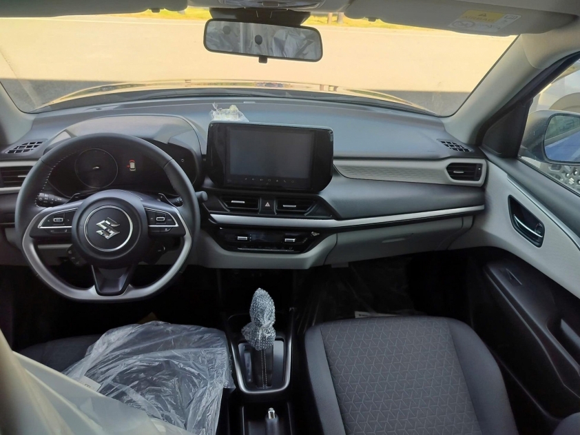 Suzuki Swift 2025 1