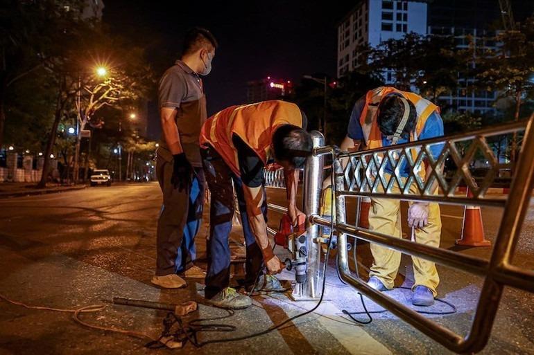 Phân làn ô tô - xe máy trên đường Phạm Văn Đồng, Võ Chí Công: Kỳ vọng giảm tắc, dân than