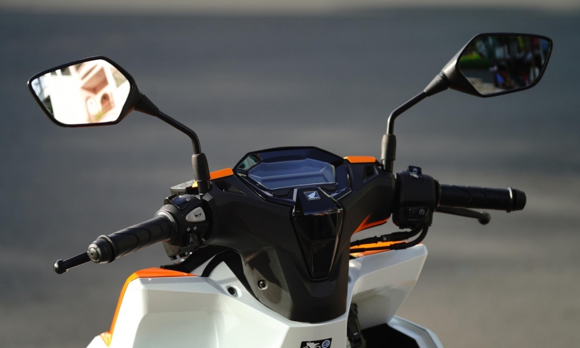 Honda Vario 160 Repsol Limited về Việt Nam với giá hơn 80 triệu đồng 655436