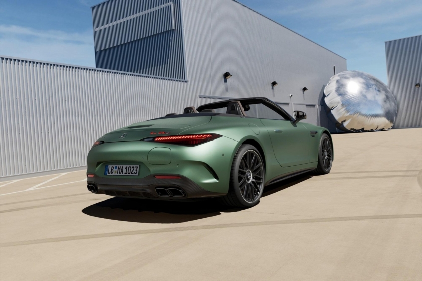 Mercedes-AMG SL 63 S E Performance 1