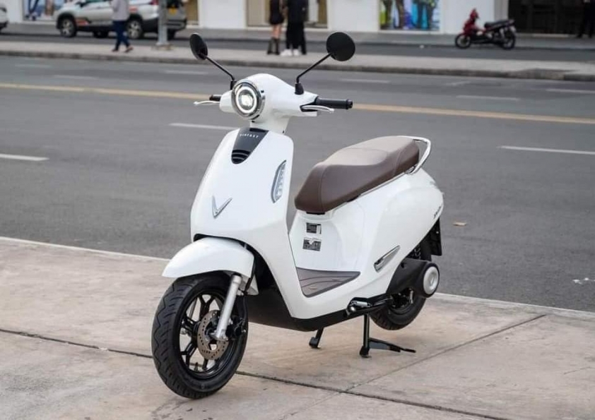 TOP 10 xe máy điện cho học sinh - sinh viên: Giá rẻ, dễ đi, sạc nhanh 662560