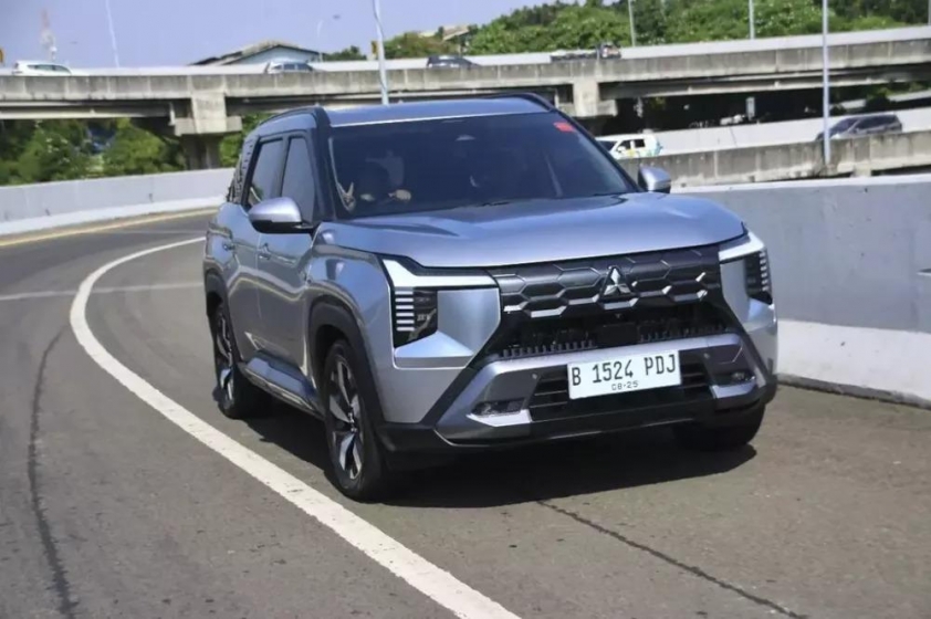 Mitsubishi Destinator 5