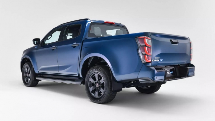 Isuzu D-Max bản điện mở đặt hàng tại Anh: Giá gấp rưỡi bản máy dầu, chạy tối đa chỉ 263 km/sạc 669776