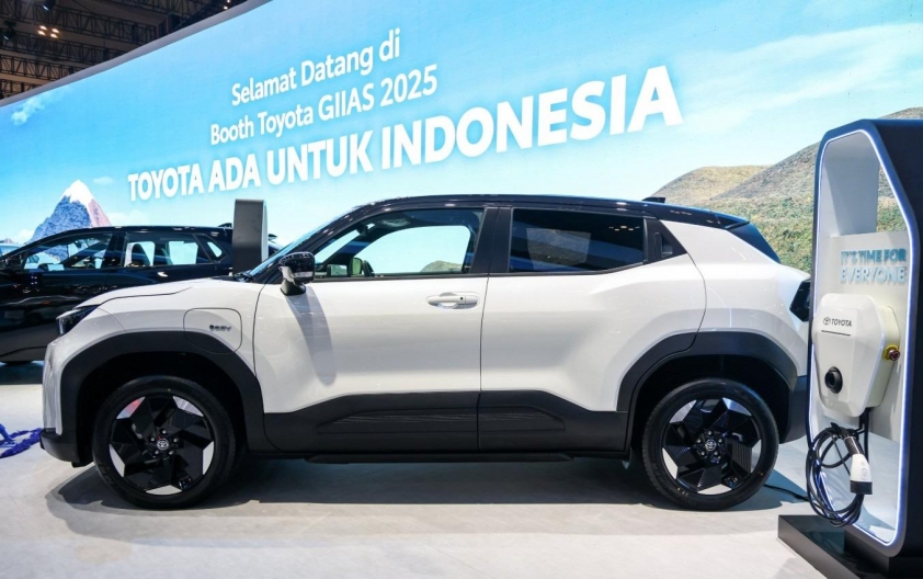 Toyota Urban Cruiser EV 1