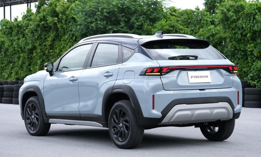 Suzuki Fronx 16