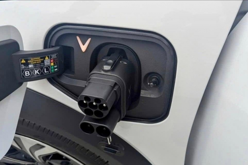 VinFast VF 6 Plus Limited 3